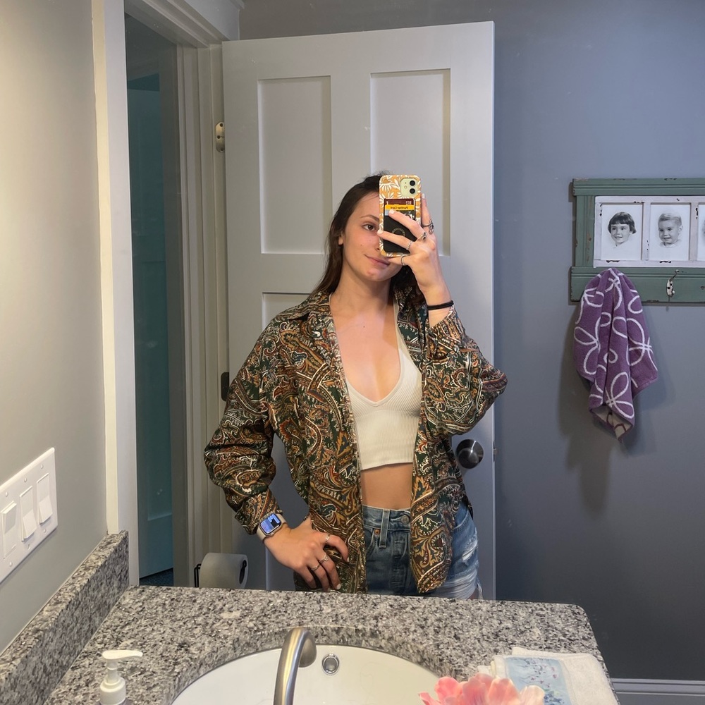 Button down shirt - Picture 2 of 6